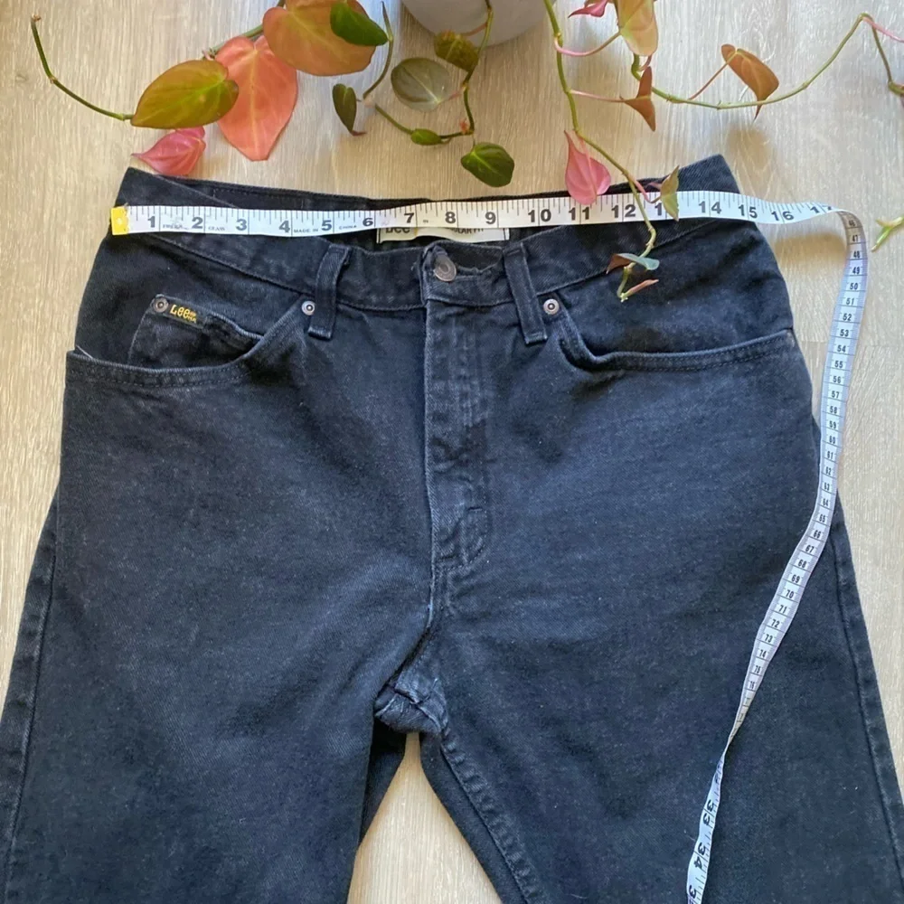 Vintage Lee Jeans High Waisted Straight Leg Black Denim Jeans Raw Hem